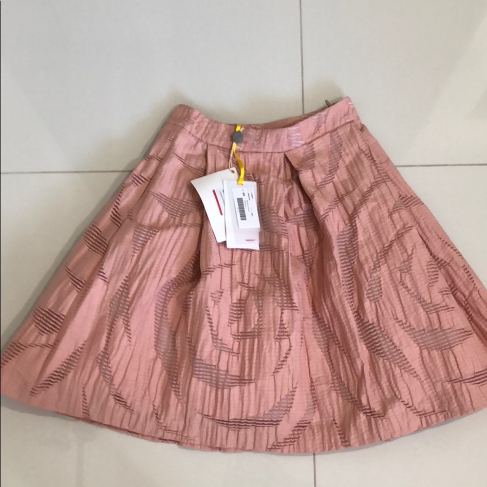 SOLD - NWT PAROSH Skirt Size XS